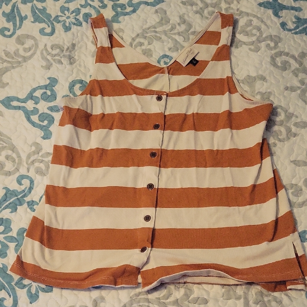 Universal Thread Striped Button-Front Tank Top in Cream & Brown/Burnt Orange